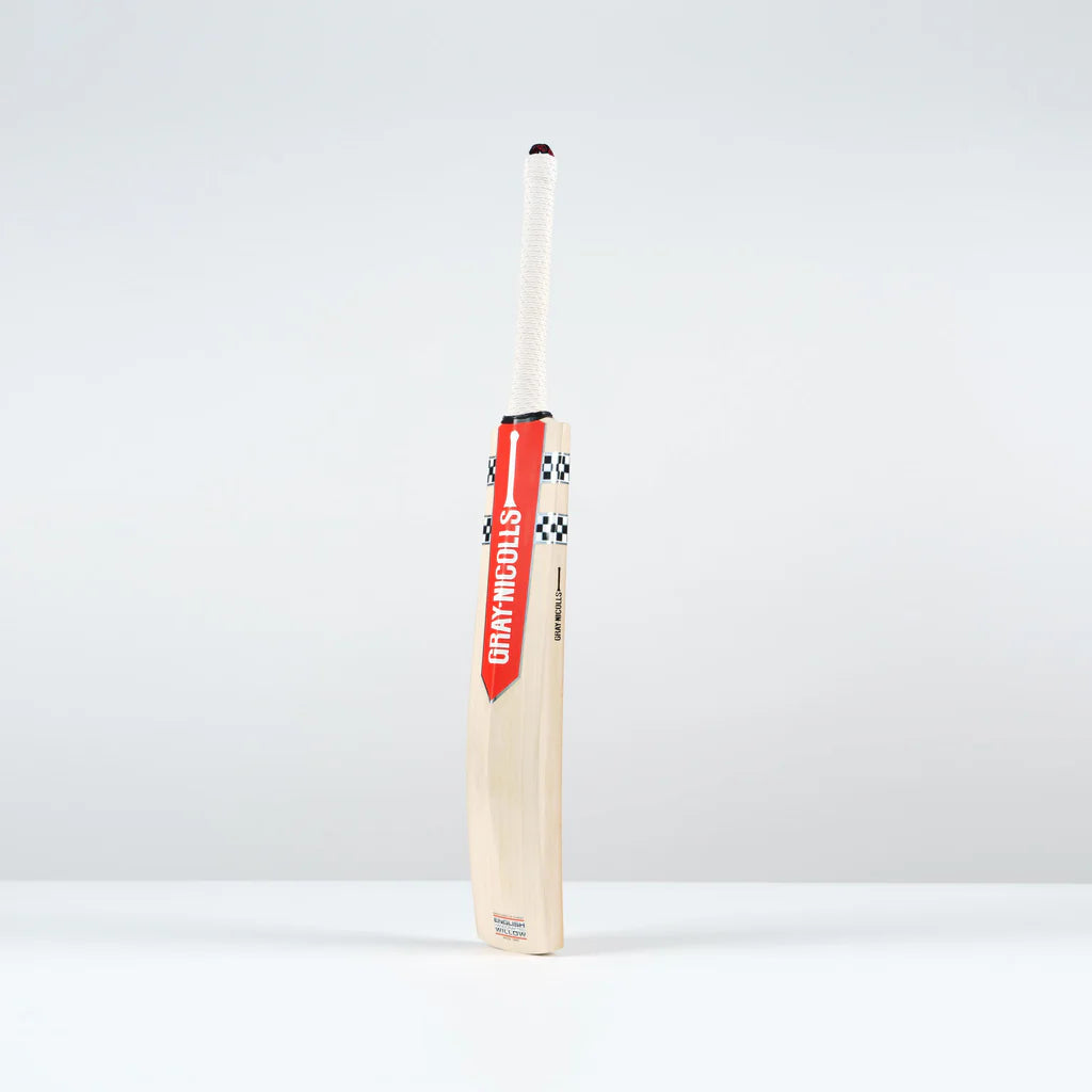 Gray-Nicolls Classic Players Cricket Bat (2026)