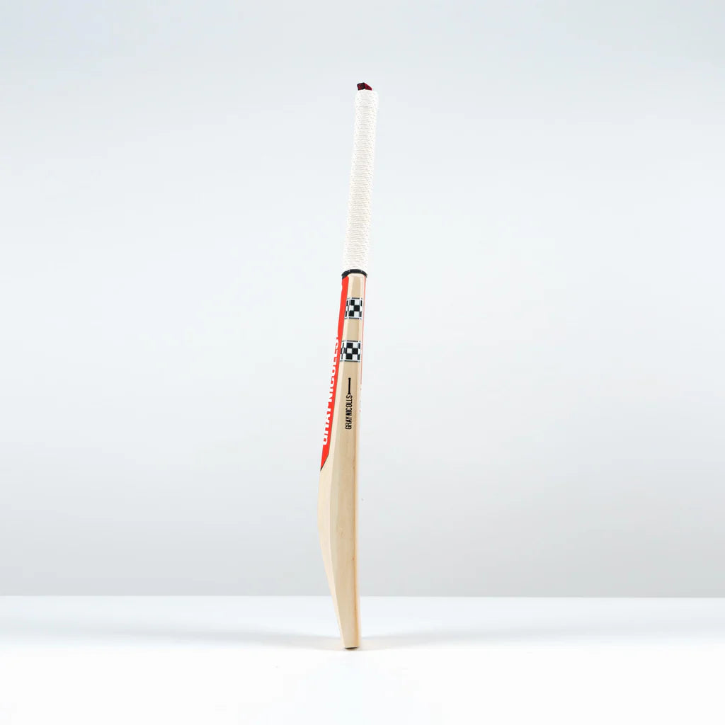 Gray-Nicolls Classic Players Cricket Bat (2026)